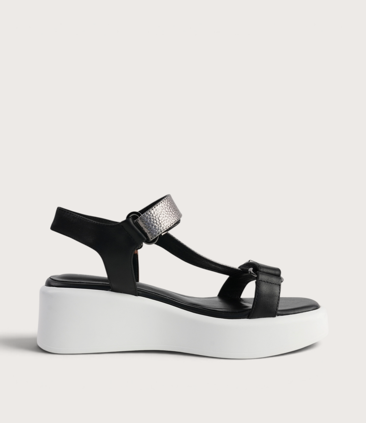 Roz Black/ Silver Leather Sandals - EMMA KATE | Shouz
