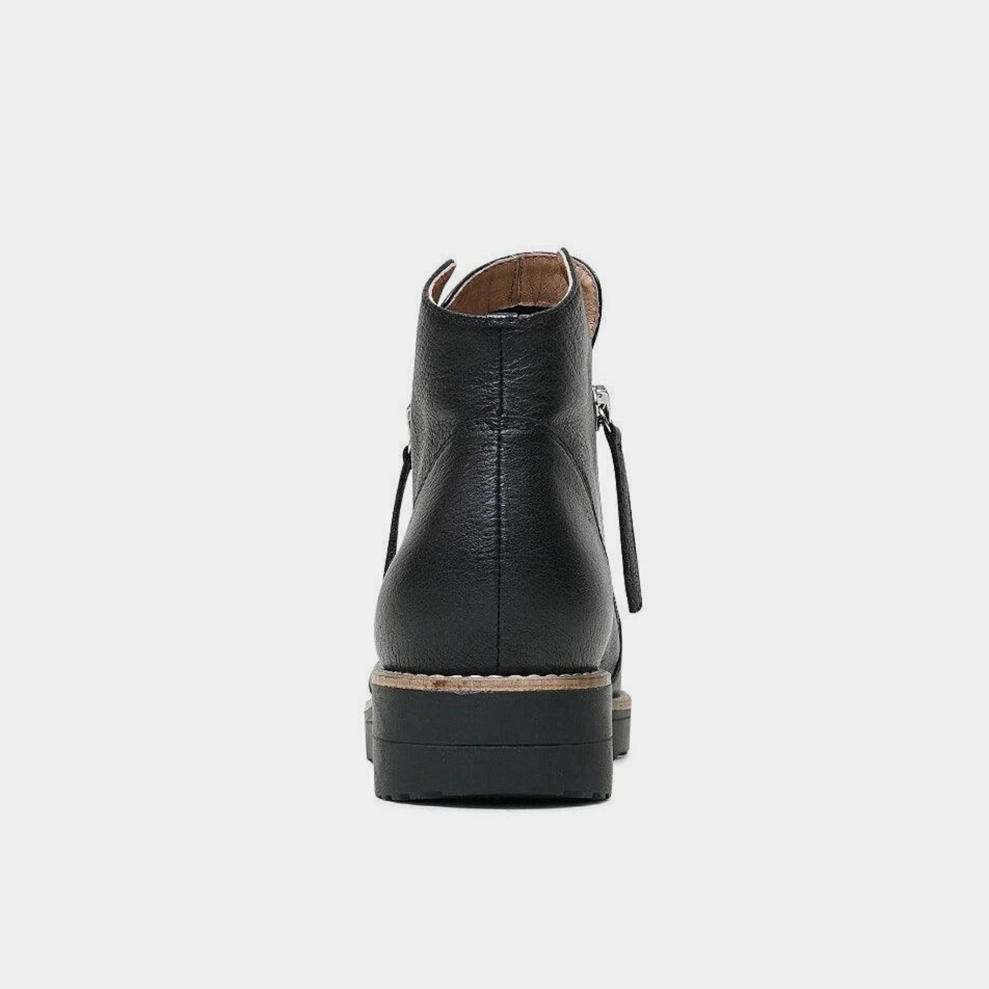 Ohmy Black/ Black Leather Ankle Boots