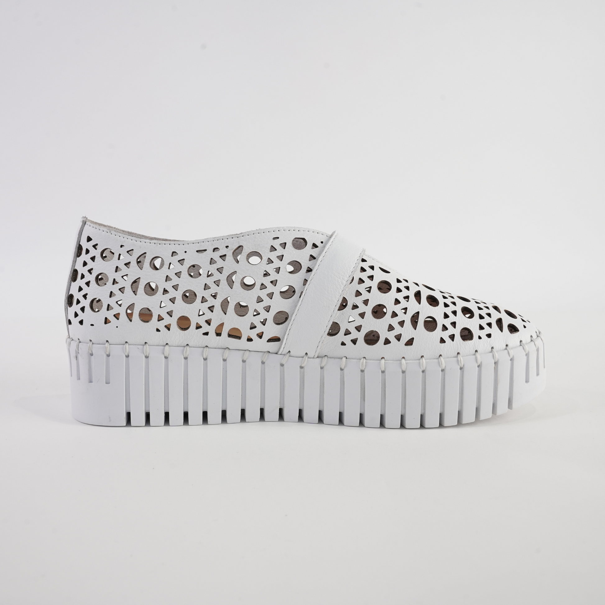 Banda White Leather Sneakers