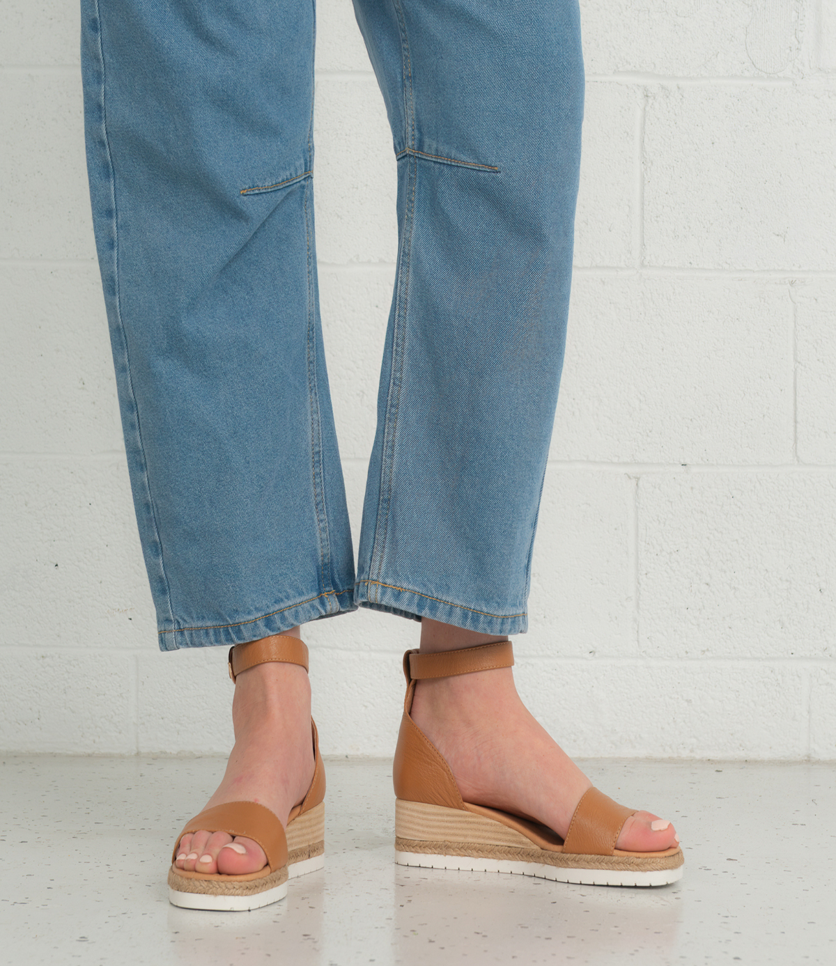 Idola Dark Tan Leather Wedges - DJANGO AND JULIETTE | Shouz