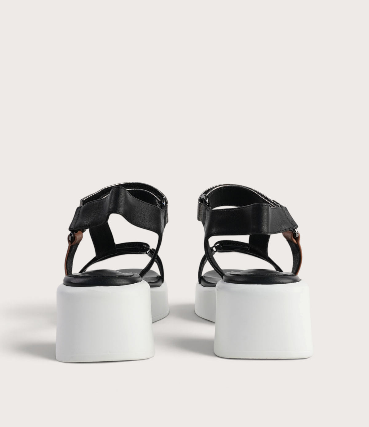Roz Black/ Silver Leather Sandals - EMMA KATE | Shouz