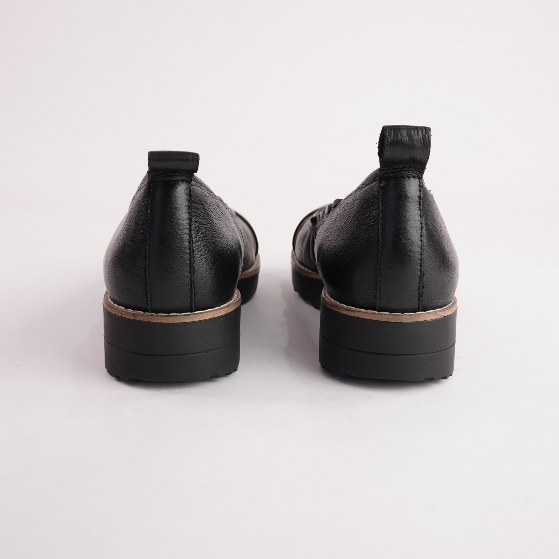 Oxsson Black/ Black Sole Leather Flats