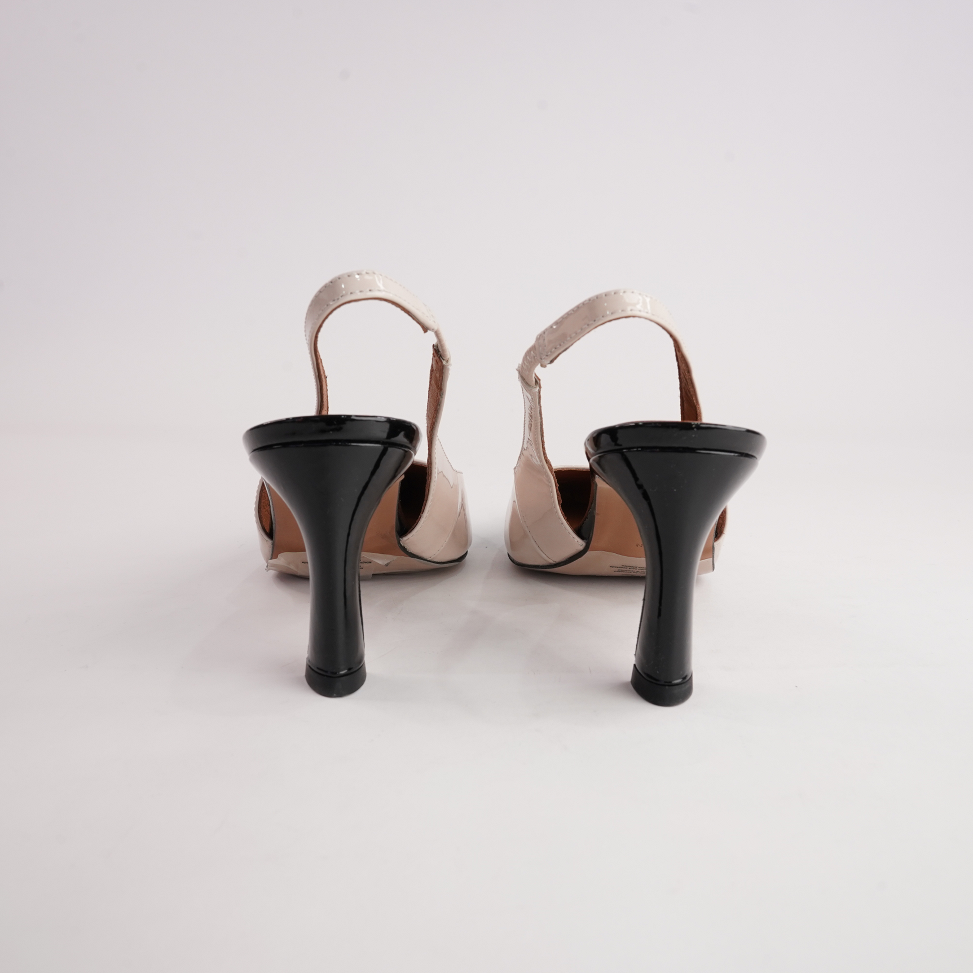 Ag-24547 Black Patent/ Bone Patent Leather Heels