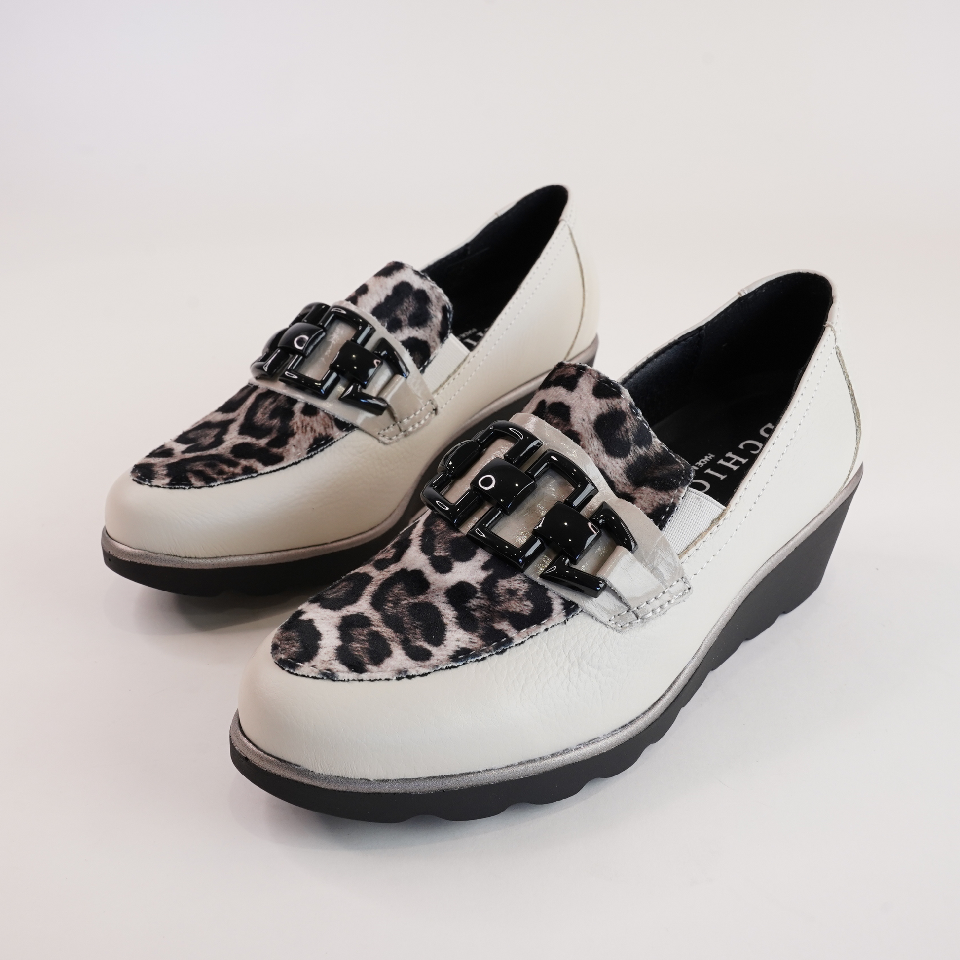 4668 White/leopard Leather Loafers