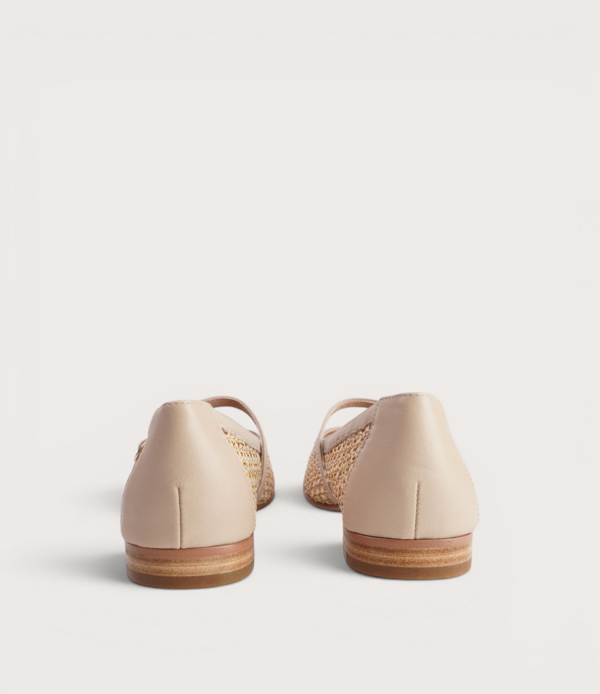 Izna Natural Raffia Flats