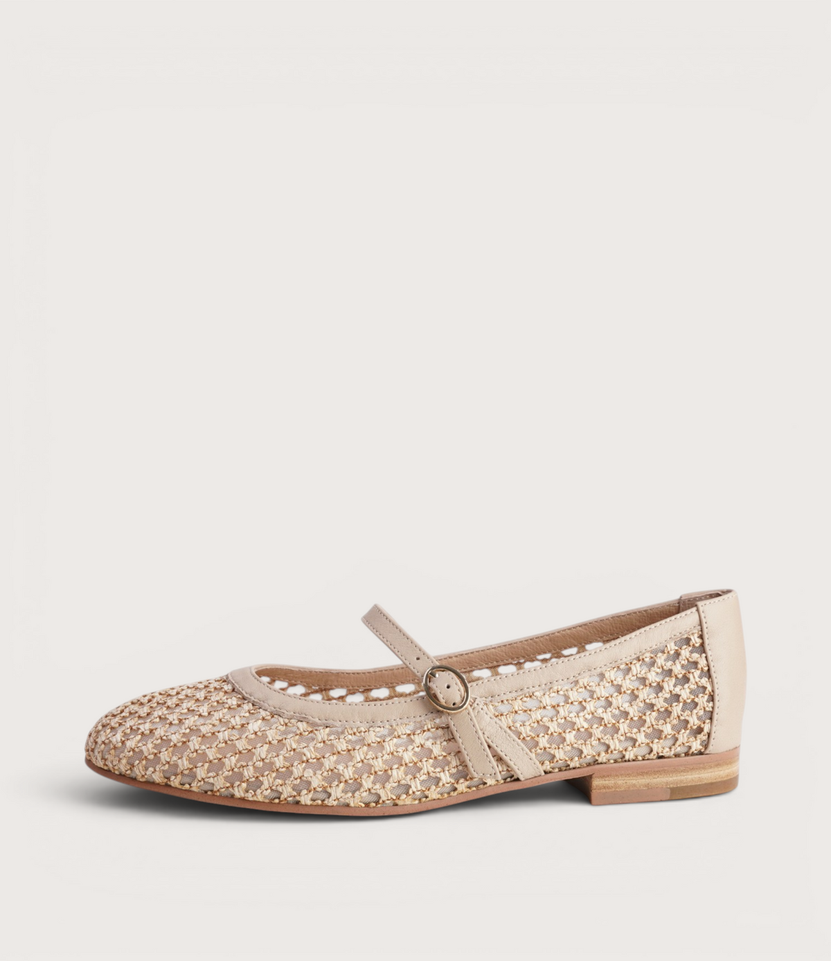 Izna Natural Raffia Flats