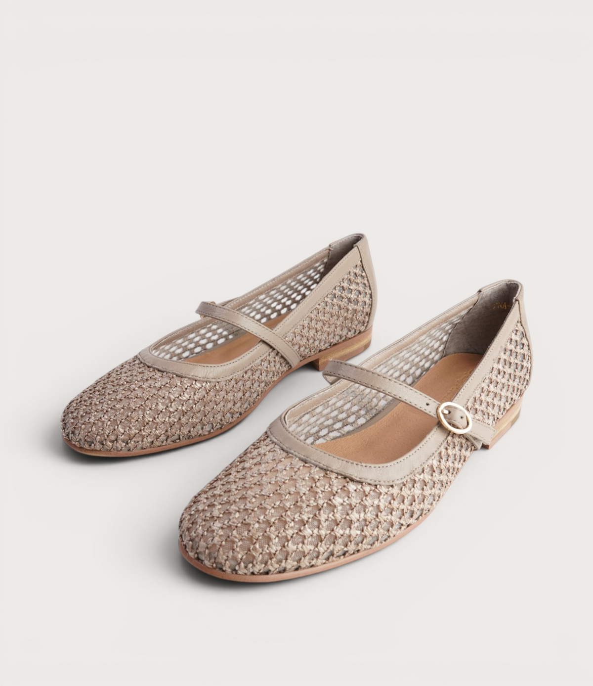 Izna Cocoa Raffia Flats