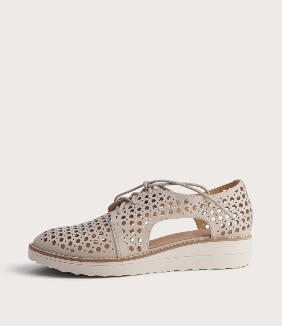 Onstage Vanilla/ Vanila Sole Sneakers