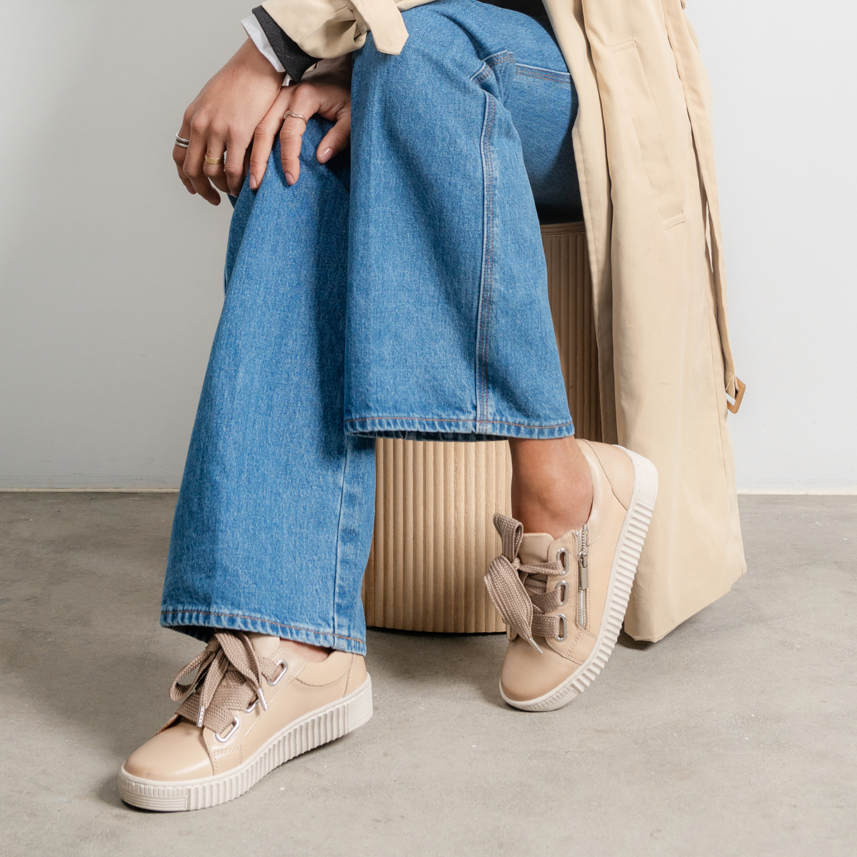 Jovi Ecru Leather Sneakers - EOS FOOTWEAR | Shouz