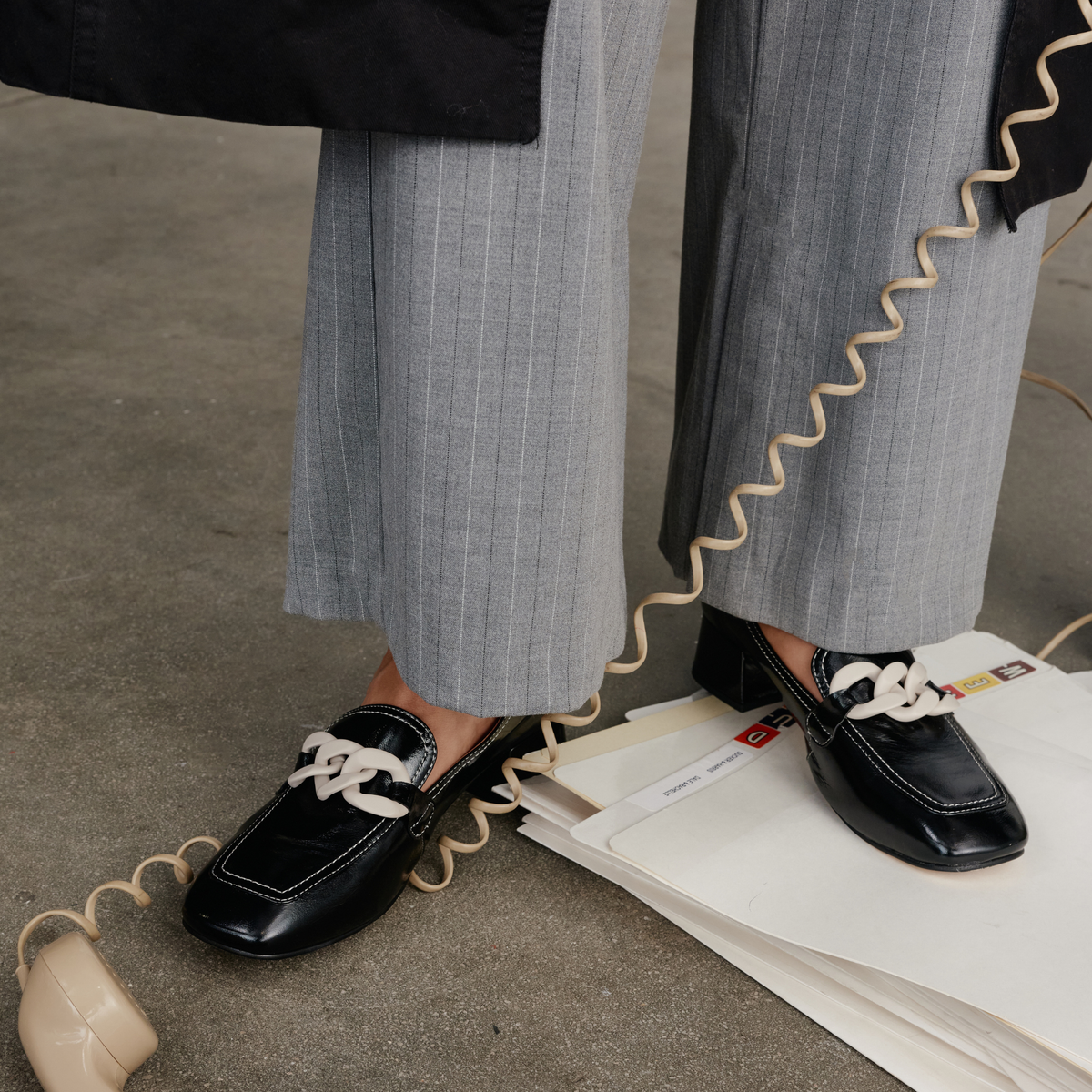 Roam Black/ Bone Leather Loafers - BRESLEY | Shouz