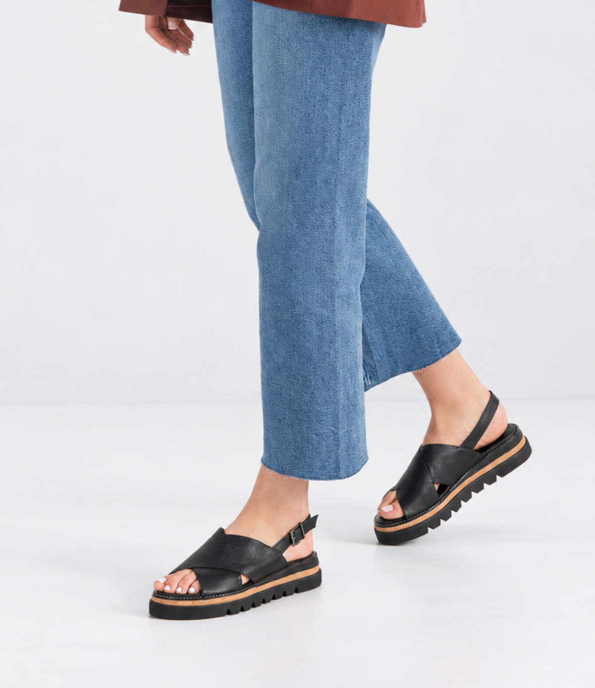 Sasi Black Leather Sandals