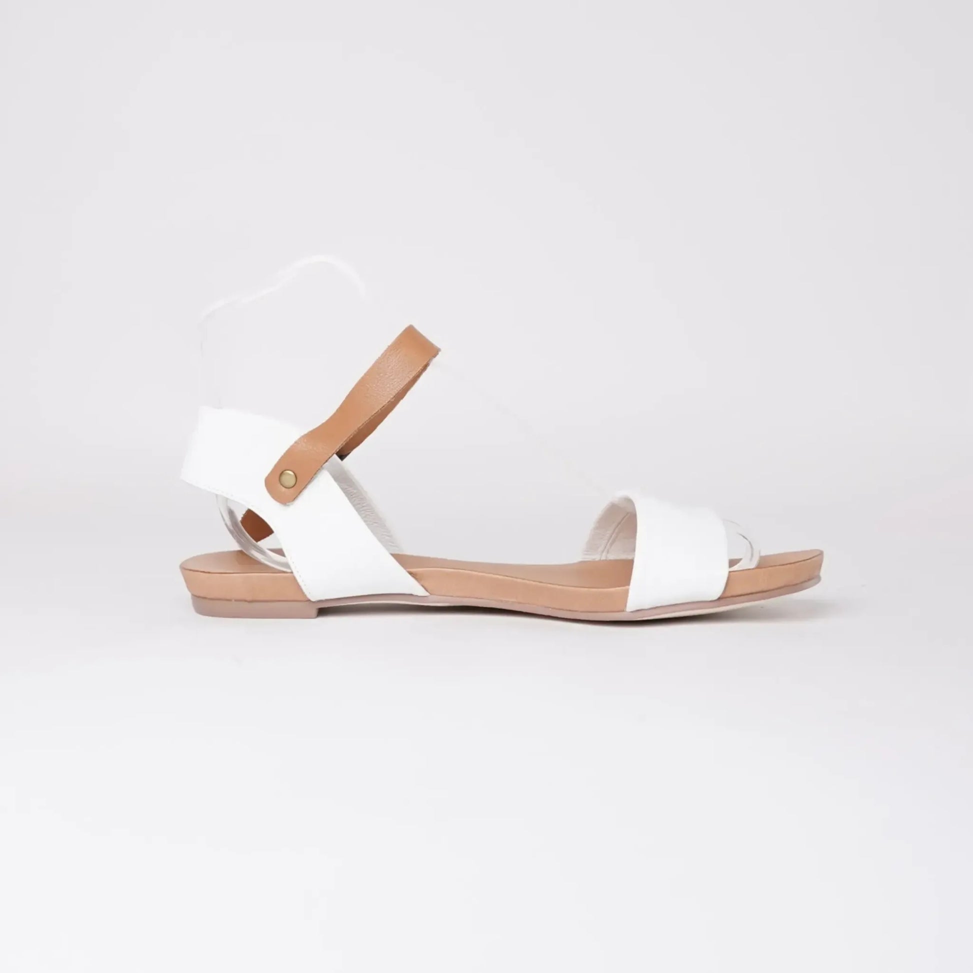 Jinnit White/ Tan Leather Sandals, DJANGO & JULIETTE - Shouz