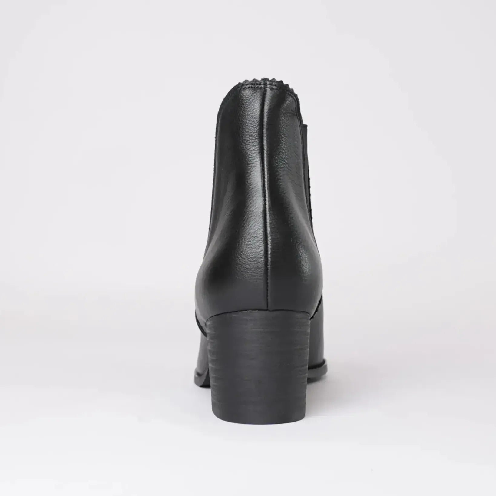 Sadore Black/Black Leather Ankle Boots, DJANGO & JULIETTE - Shouz