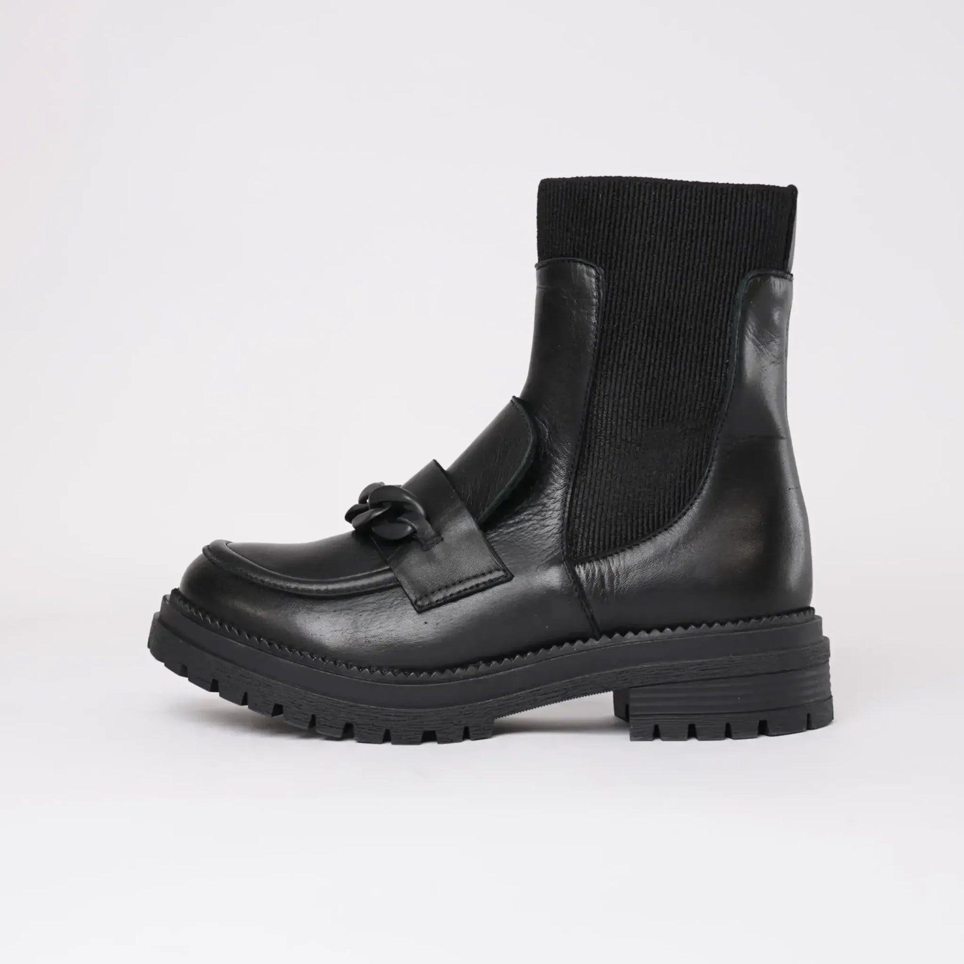 Peanut Black Leather Ankle Boots, SALA - Shouz