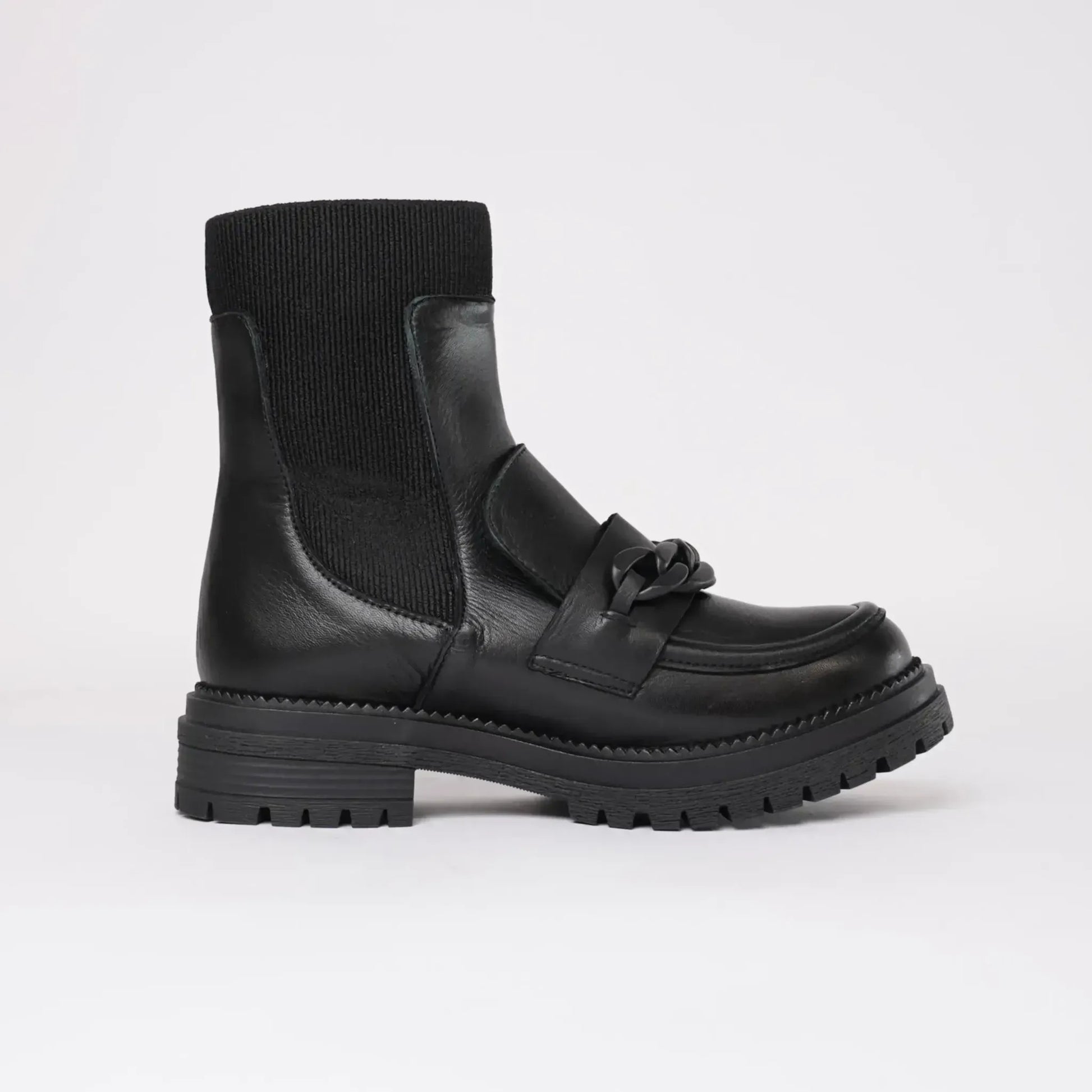Peanut Black Leather Ankle Boots, SALA - Shouz