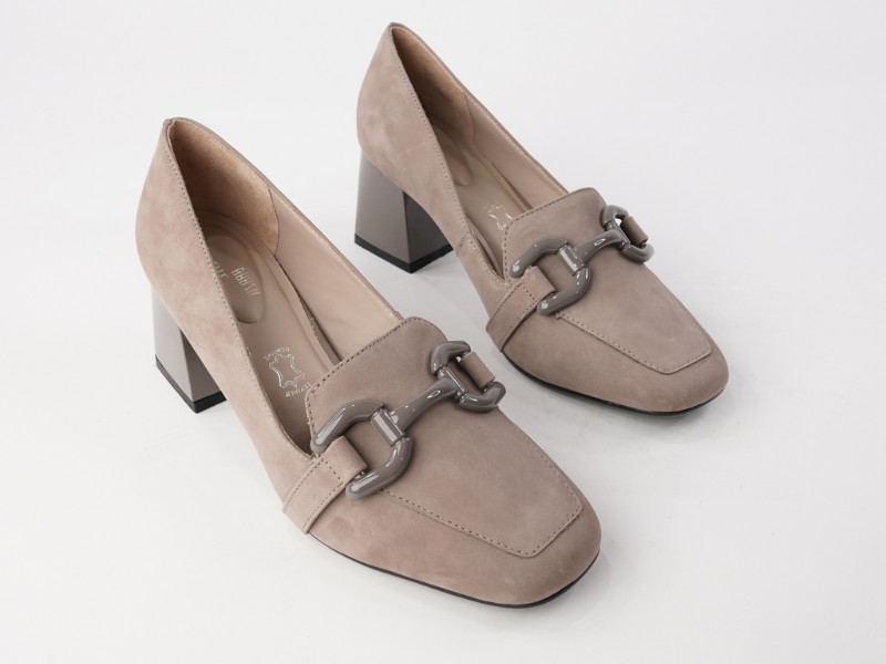 Stride in Style: Your Ultimate Winter Office Shoe Guide