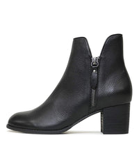 Shiannely Black Leather Chelsea Boots - Shouz