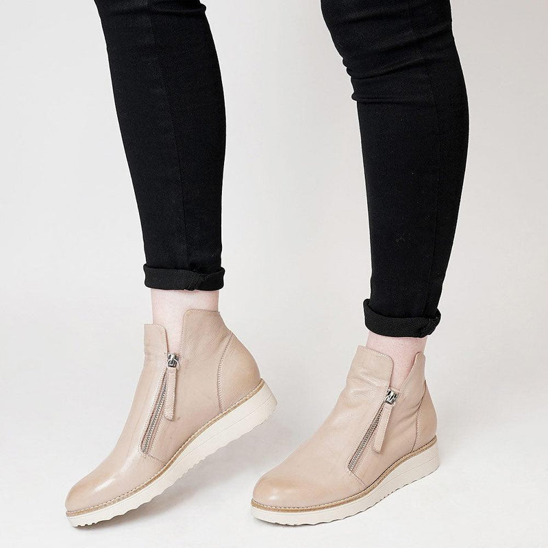 Ohmy Cafe Leather Ankle Boots - Shouz