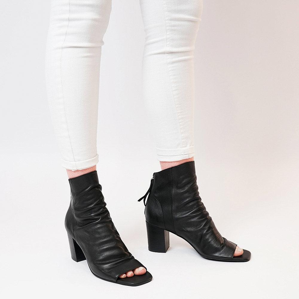 Cilin Black Leather Boots - Shouz