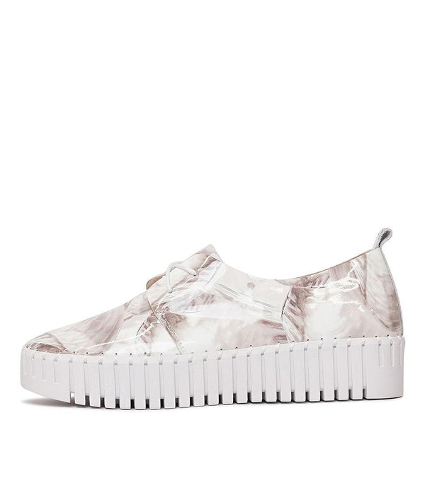Brenda White Shell Pearl Patent Leather Sneakers - Shouz