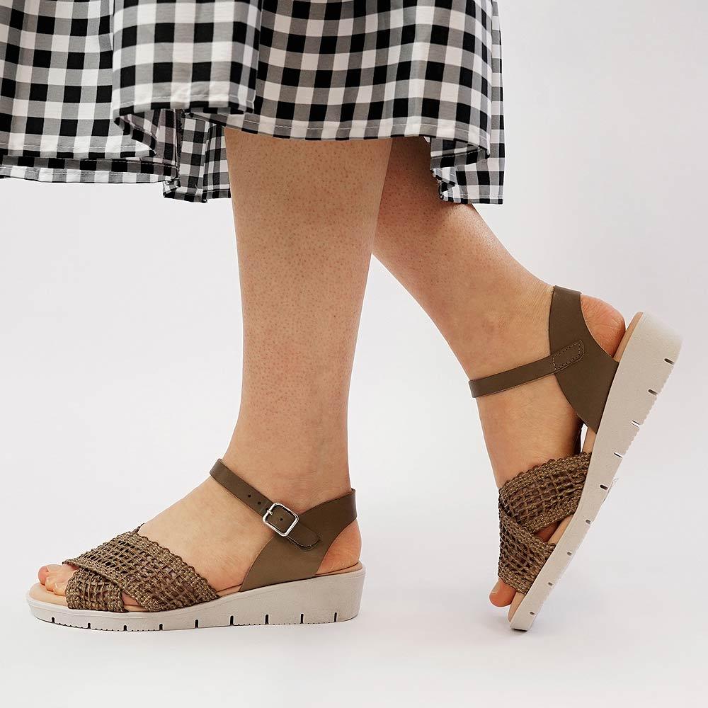 Bonita Khaki Leather Sandals - Shouz