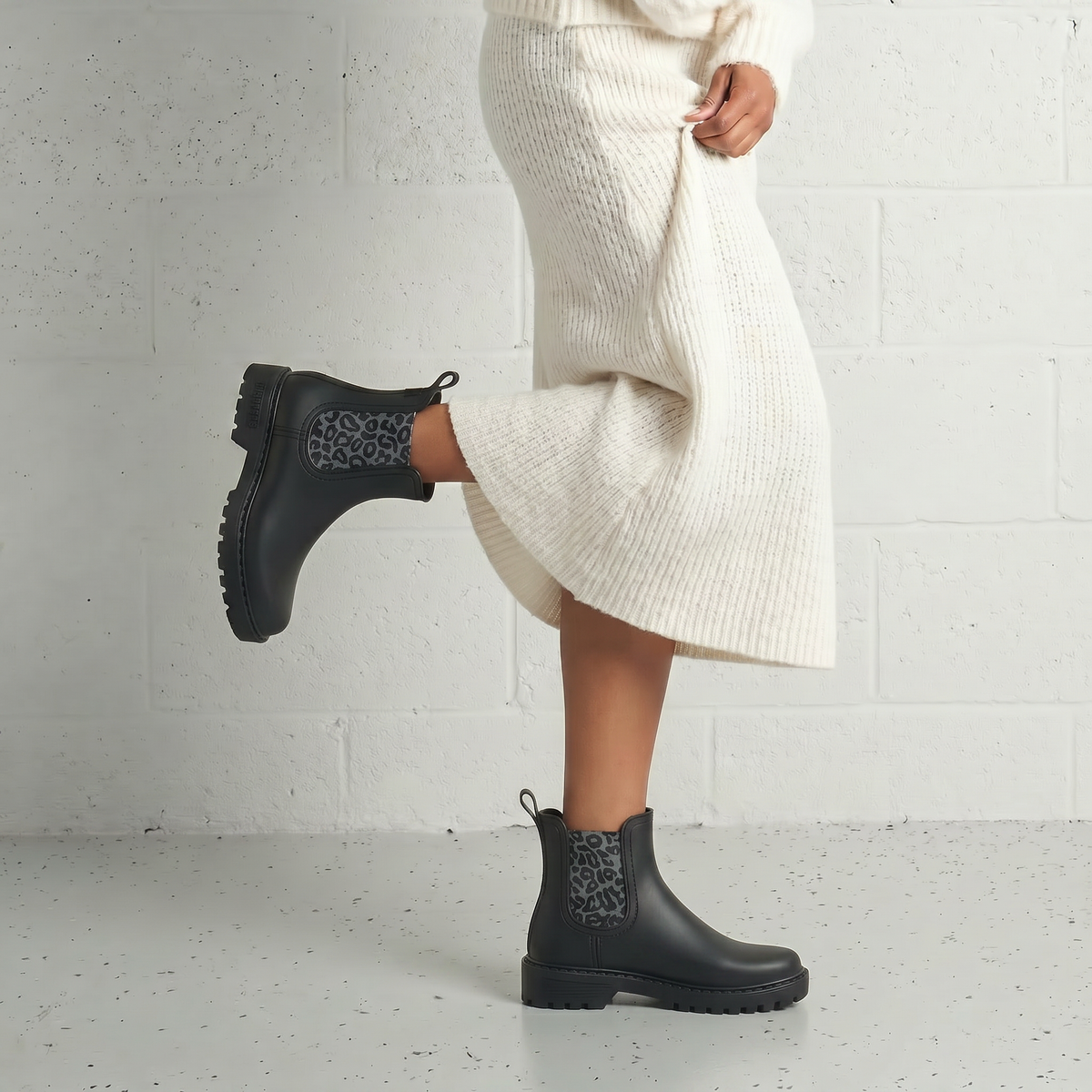Gaudi Negro/ Leopard Negro Matte Animal Gumboots