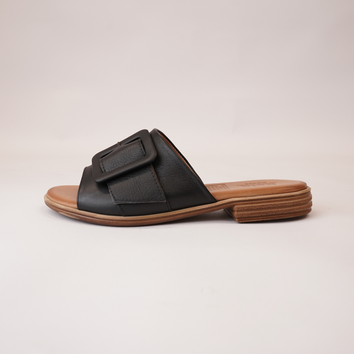 Miley Black Leather Slides - SALA | Shouz