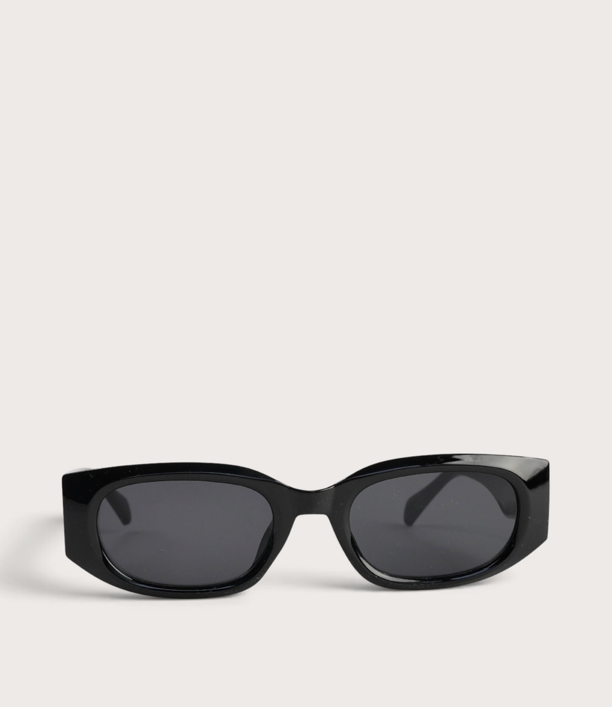 Elle Black Sunglasses