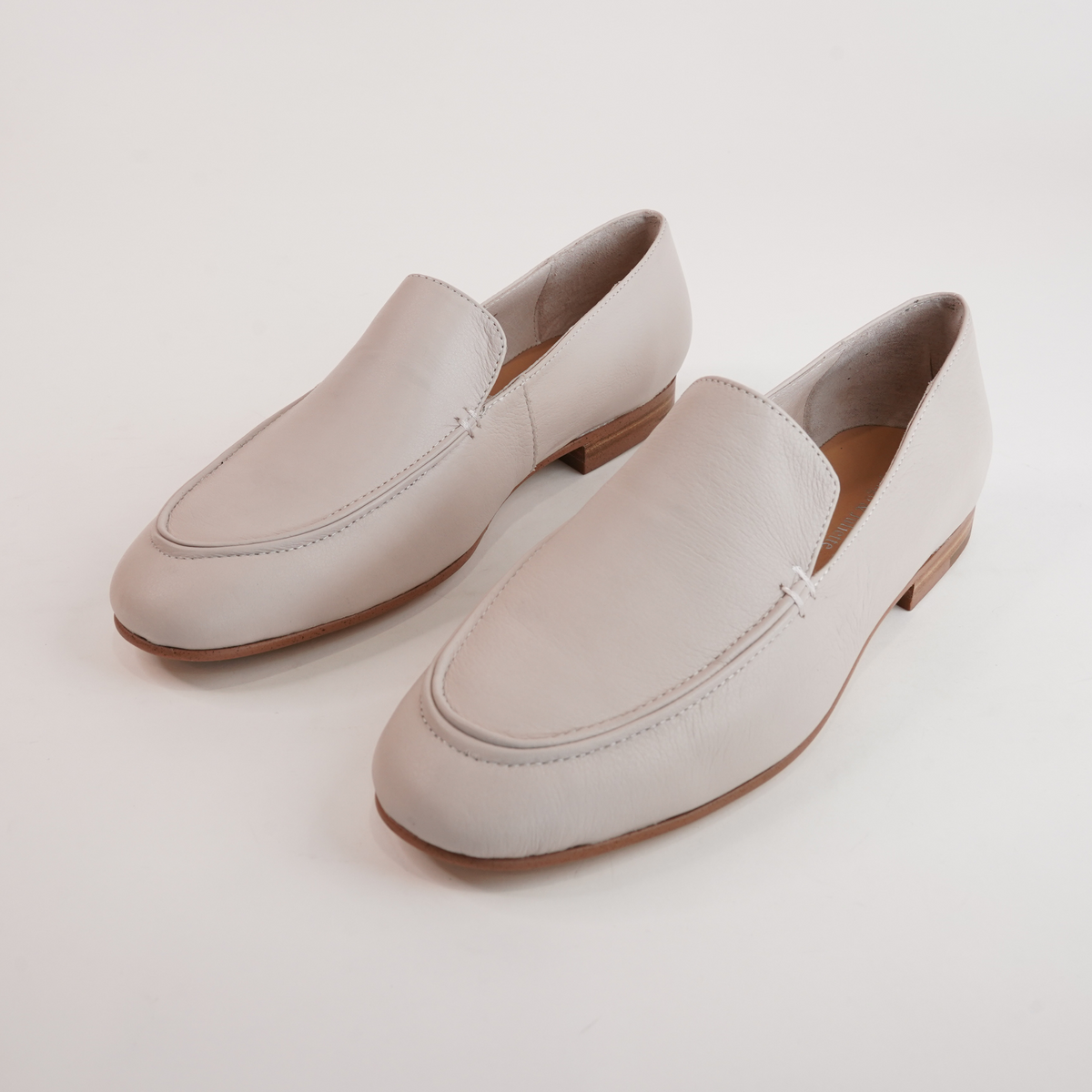 Inchic Nougat Leather Loafers