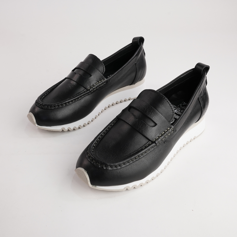 Peggy Black Leather Loafers