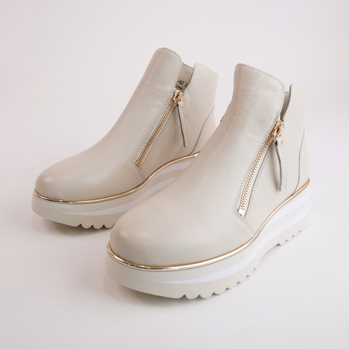 Evol Milk Leather Ankle Boots - DJANGO AND JULIETTE | Shouz