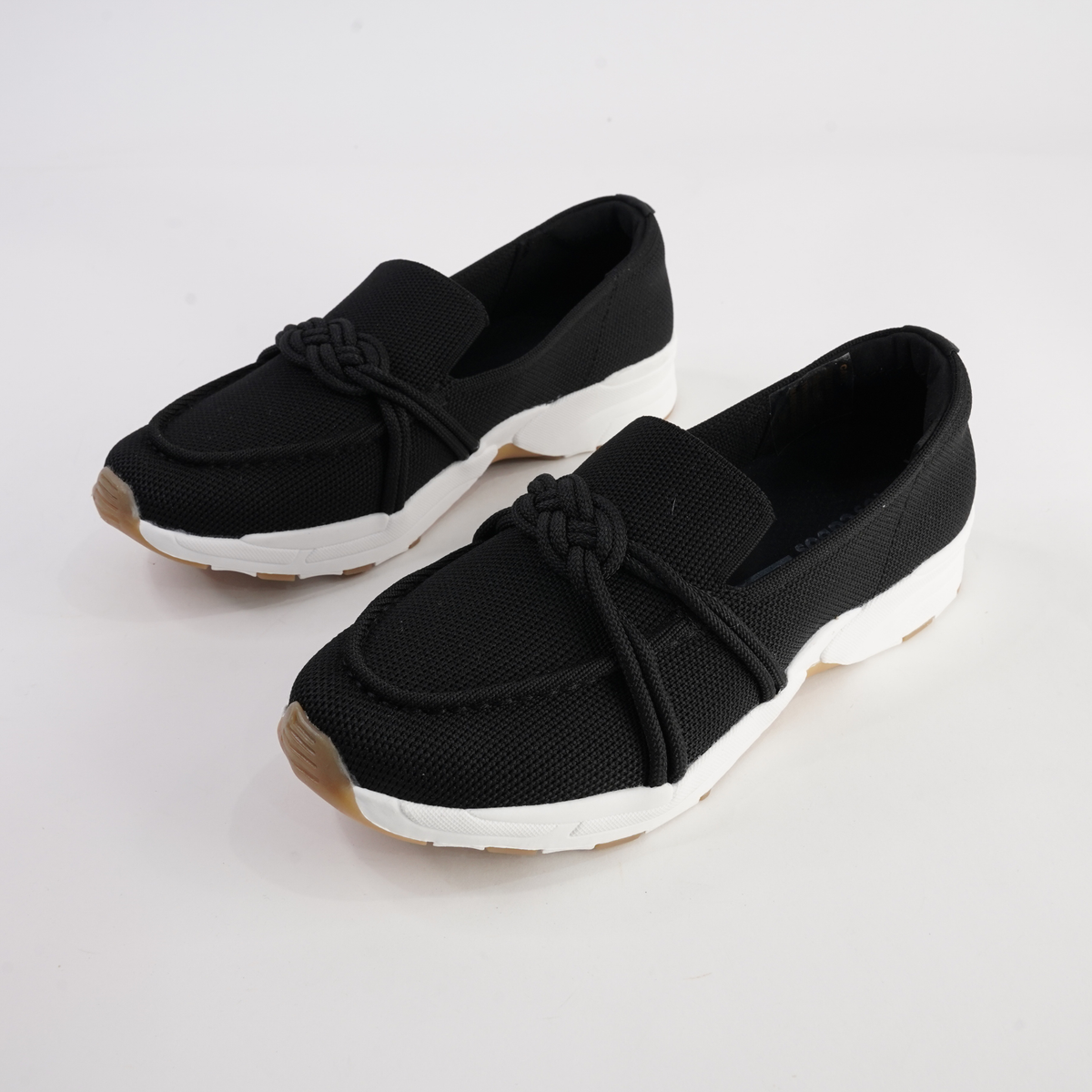 Cavi Black Loafers