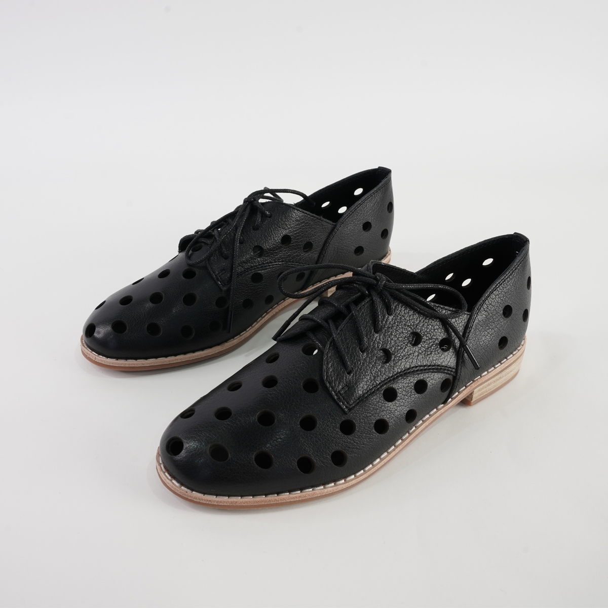 Aksel Black Leather Lace Up Flats