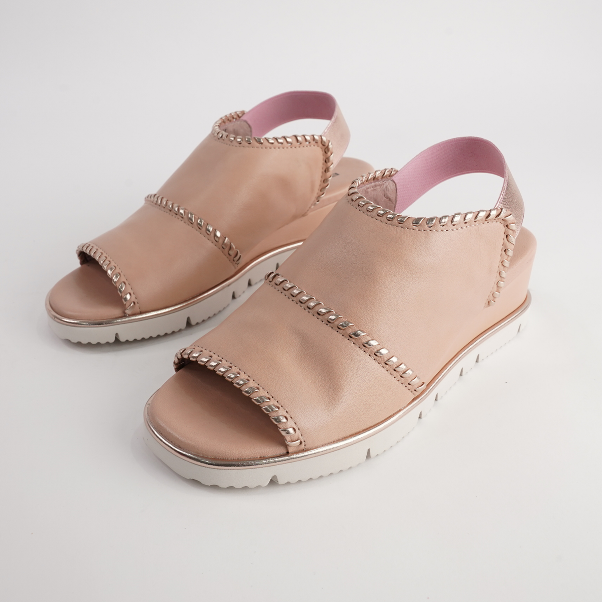 Sigma Powder/ Rose Gold Leather Sandals - BRESLEY | Shouz
