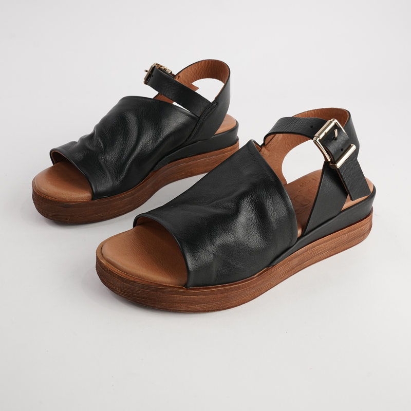 Positano Black Leather Sandals
