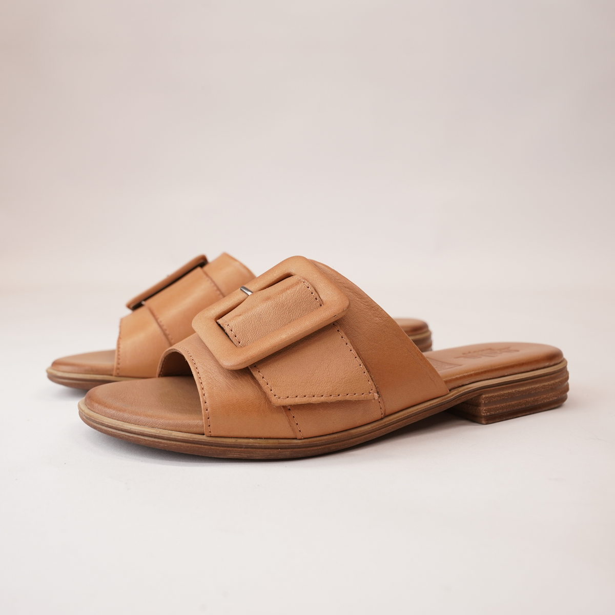 Miley Coconut Leather Slides - SALA | Shouz
