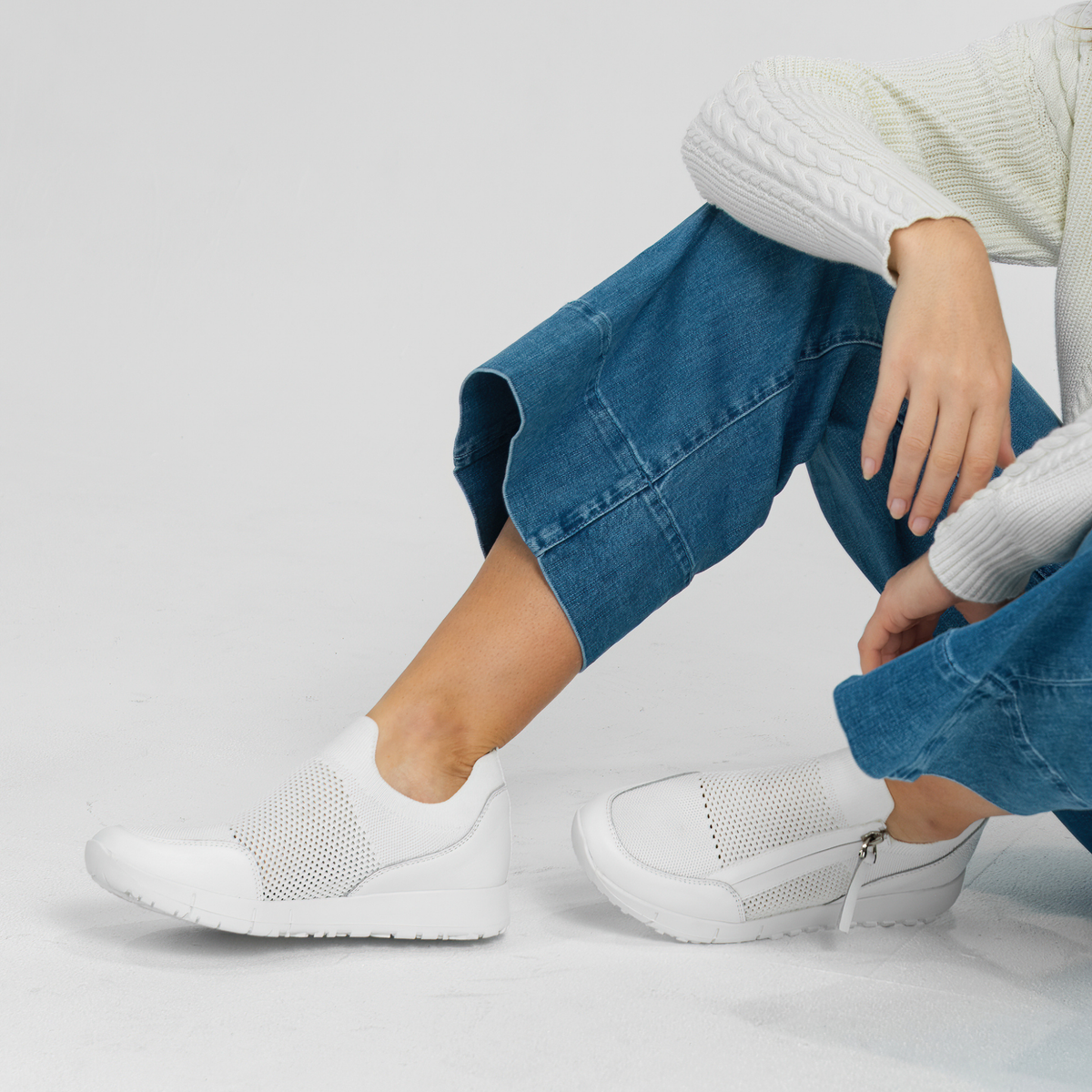 Jirels White Sneakers - DJANGO AND JULIETTE | Shouz