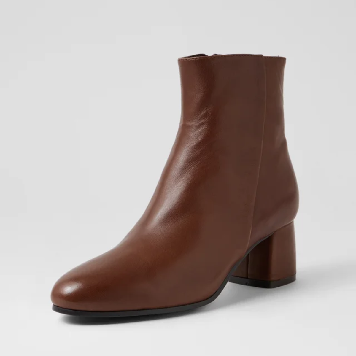 Felton Cocoa Leather Boots - DJANGO AND JULIETTE | Shouz