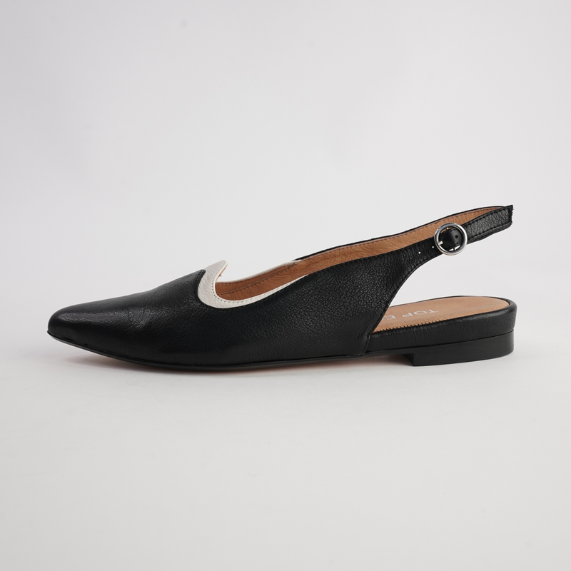 Yeska Black Leather/ Ivory Flats