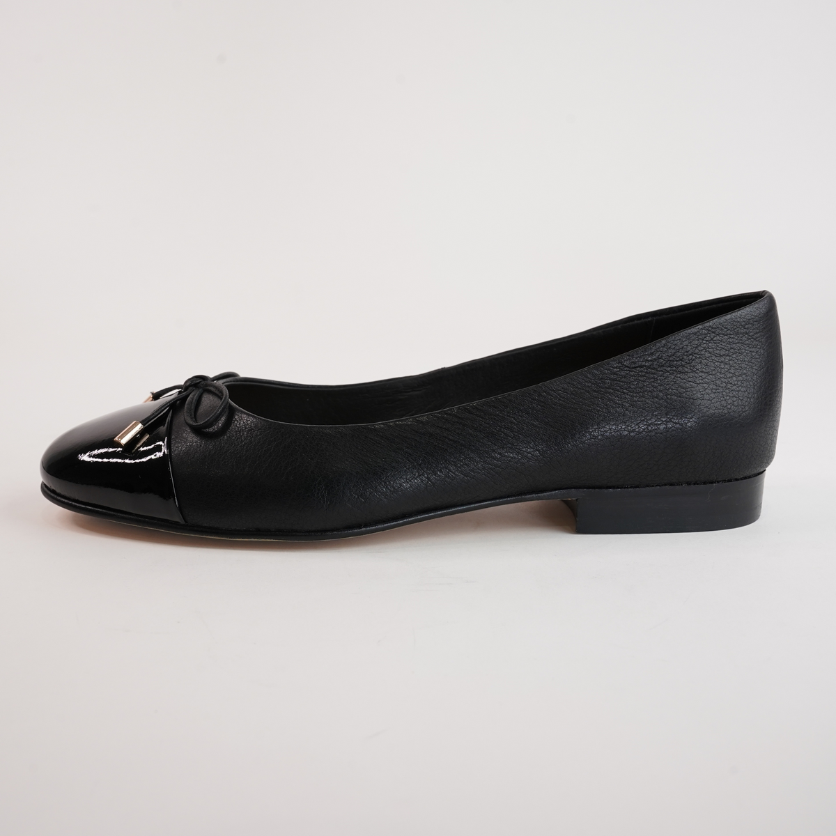 Ildiko Black Patent/ Black Leather Ballet Flats - DJANGO AND JULIETTE | Shouz
