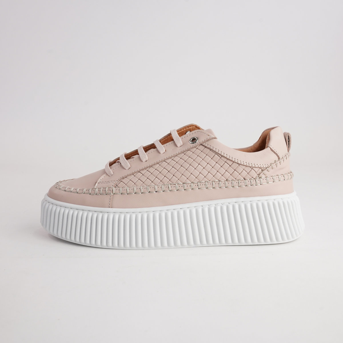 Bowler Cameo Leather Sneakers - SALA | Shouz