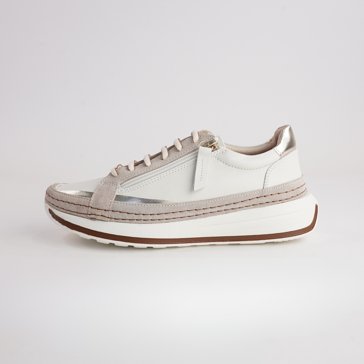 Vogue Crema Leather Sneakers - SALA | Shouz