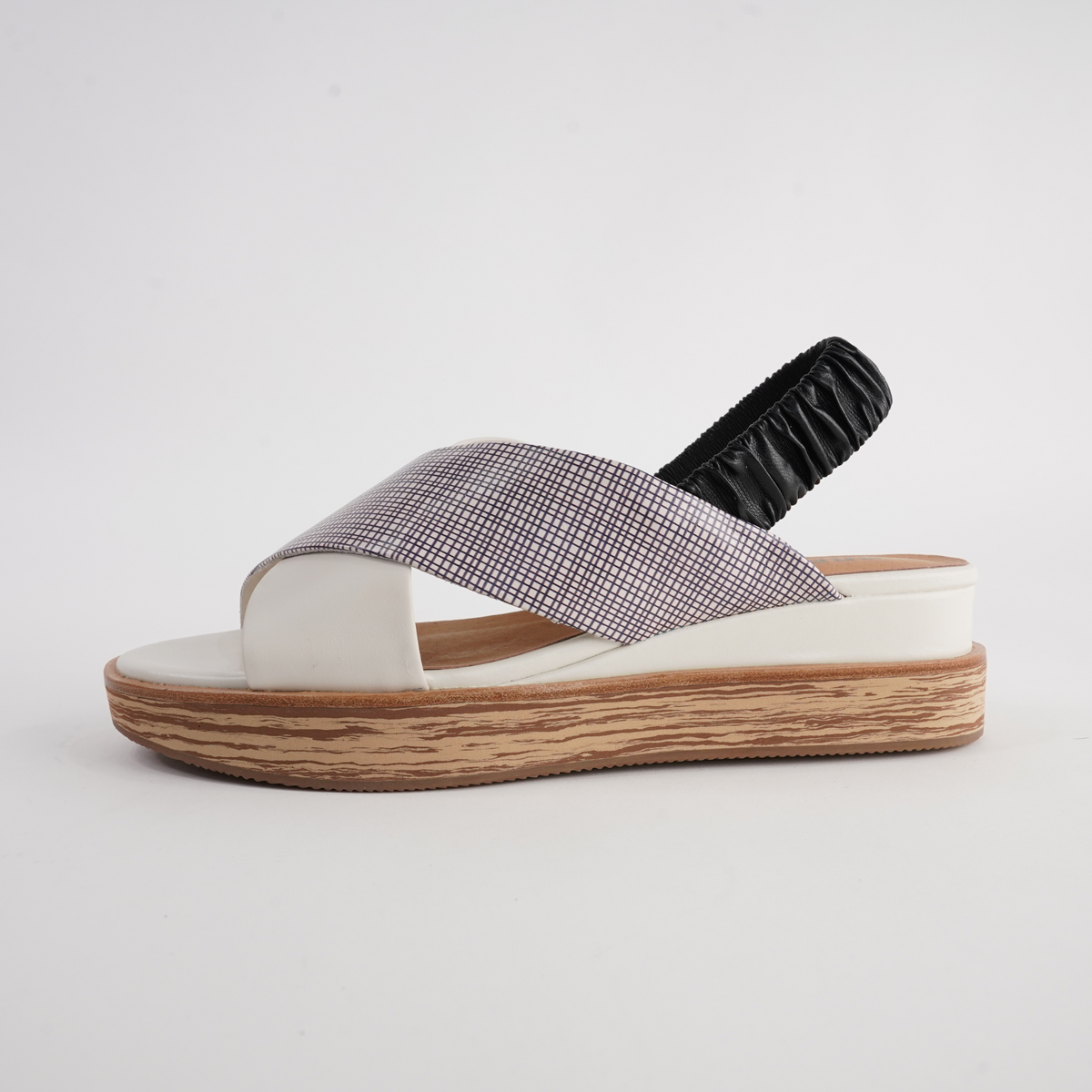 Debacle Cream Mix Leather Sandals - BRESLEY | Shouz