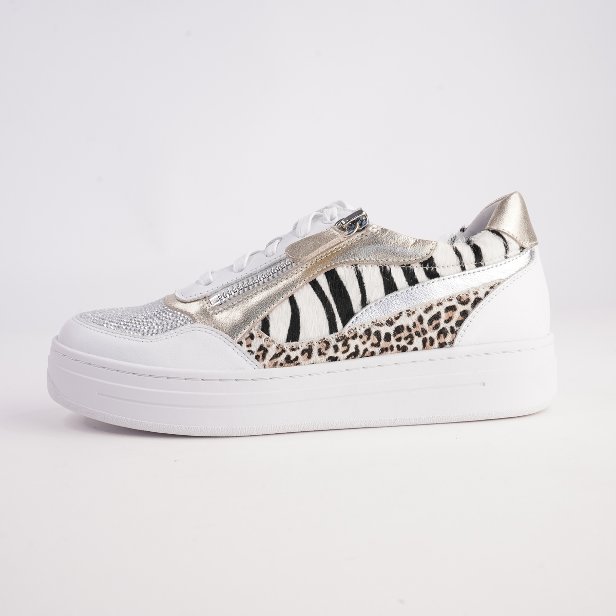 Nevyle White Multi Leather Sneakers - DJANGO AND JULIETTE | Shouz