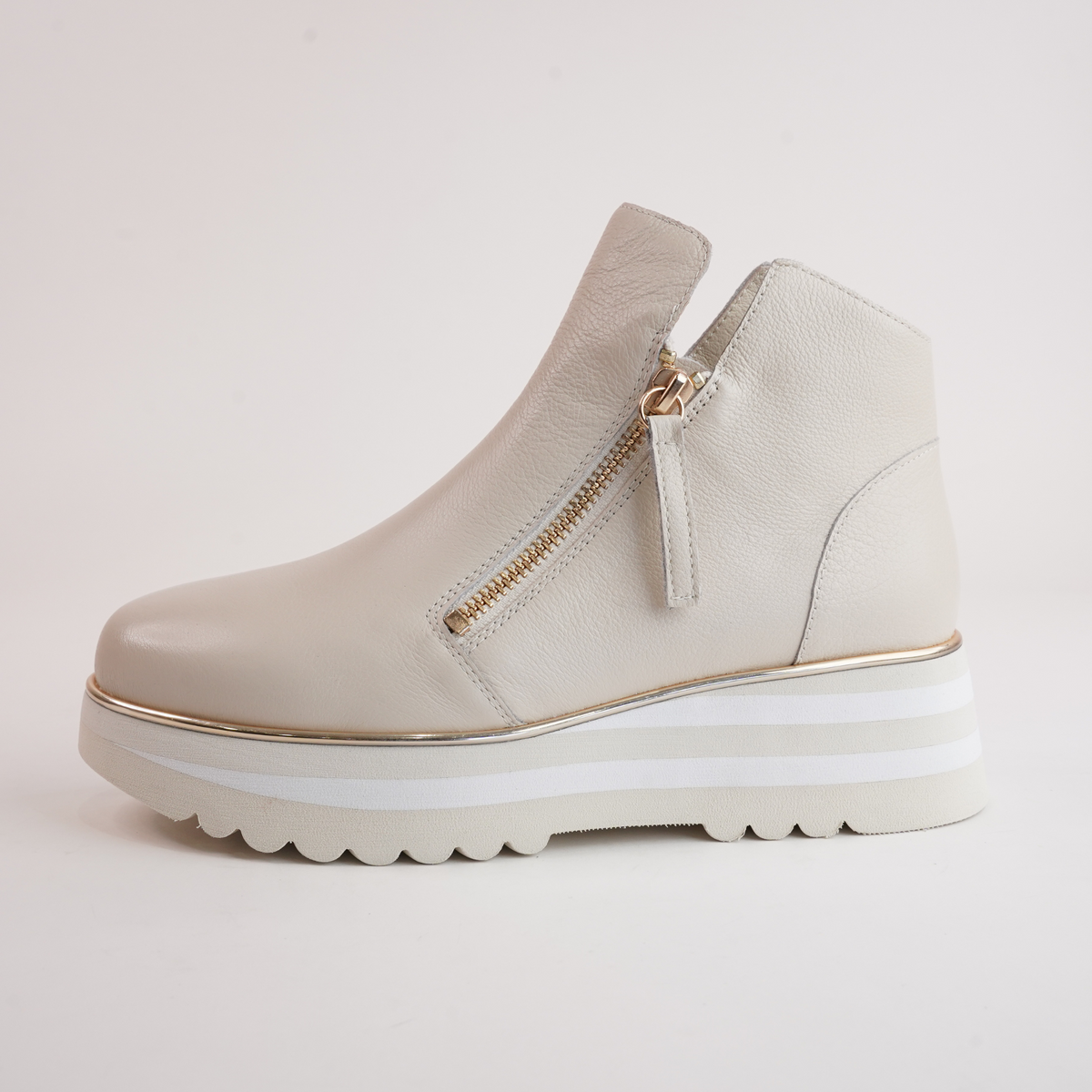 Evol Milk Leather Ankle Boots - DJANGO AND JULIETTE | Shouz