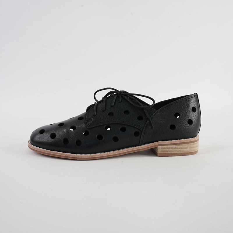 Aksel Black Leather Lace Up Flats