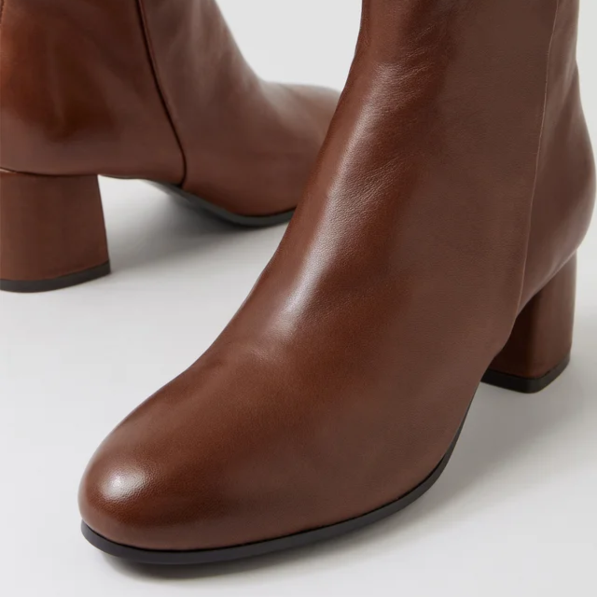 Felton Cocoa Leather Boots - DJANGO AND JULIETTE | Shouz