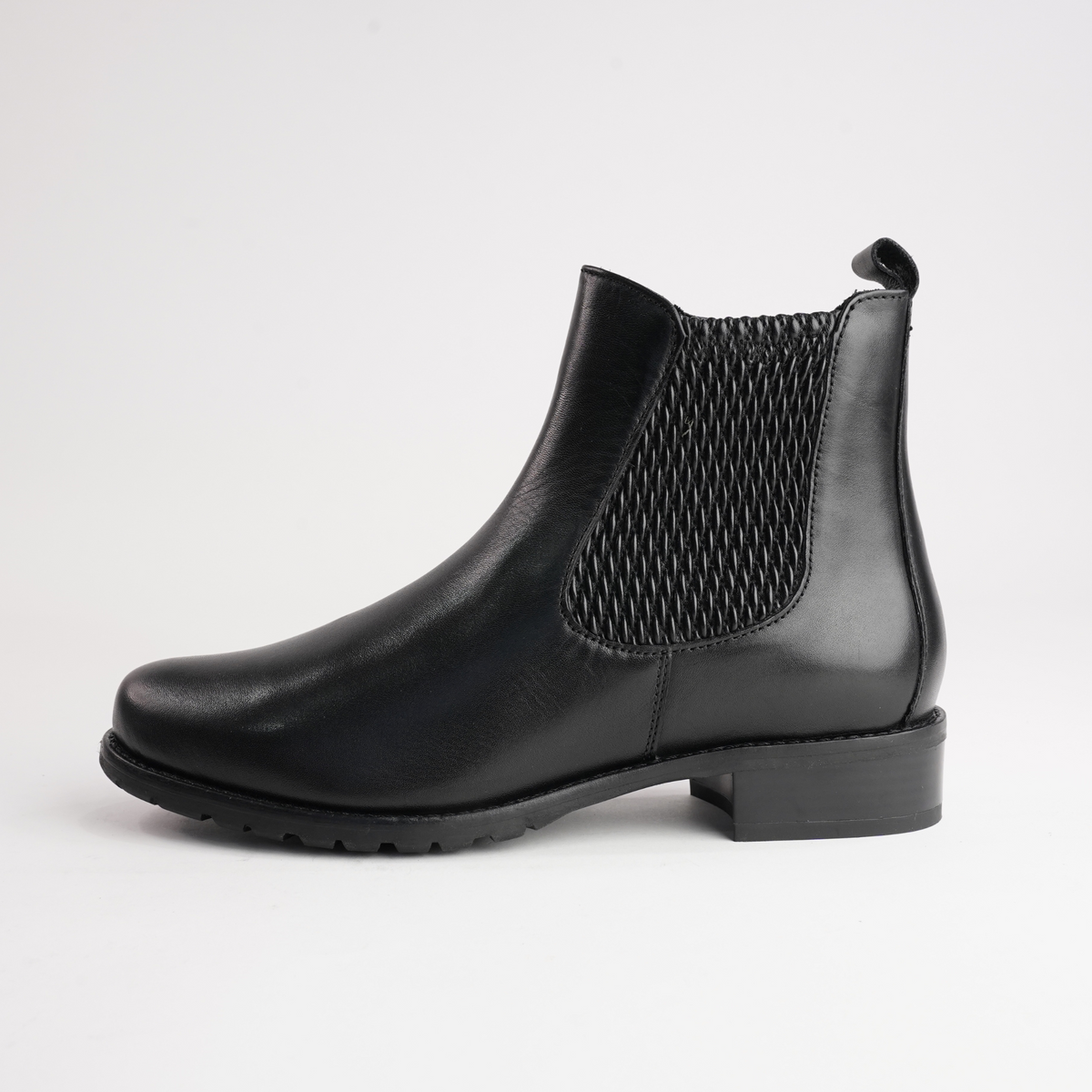 Chiara 02 Schwarz Leather Ankle Boots