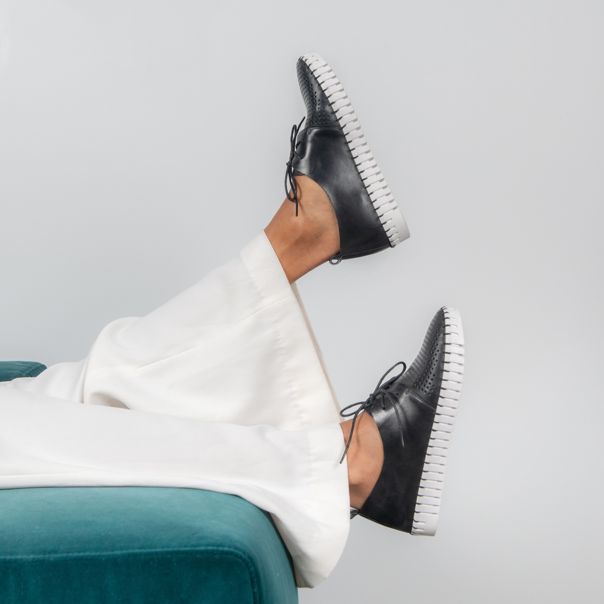Huston Black Leather Sneakers - DJANGO AND JULIETTE | Shouz