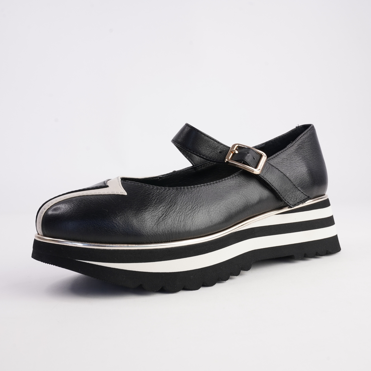 Elanies Black/ Milk Leather Flats - DJANGO AND JULIETTE | Shouz